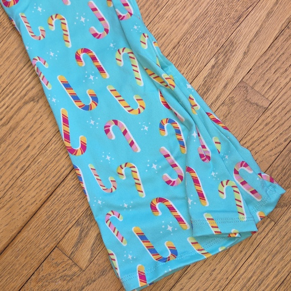 3pc Girl's Holiday Set Top Size 6 With Scrunshie - Picture 3 of 7